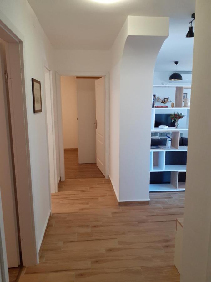 Апартаменти Apartman Jasa Примоштен Екстер'єр фото