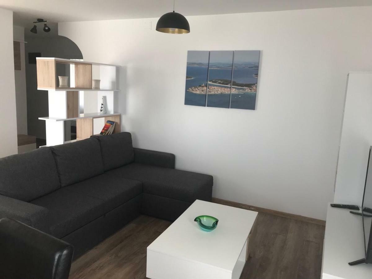 Апартаменти Apartman Jasa Примоштен Екстер'єр фото