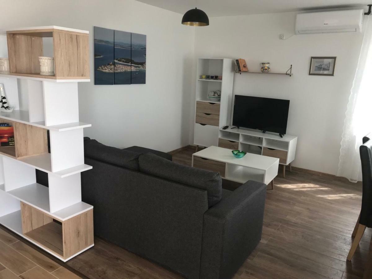 Апартаменти Apartman Jasa Примоштен Екстер'єр фото